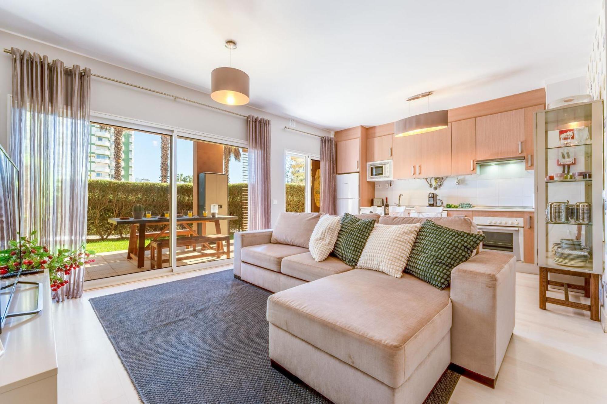 Serene Ocean 1 Bdr Apartment With Patio By Lovelystay Portimão Exteriér fotografie